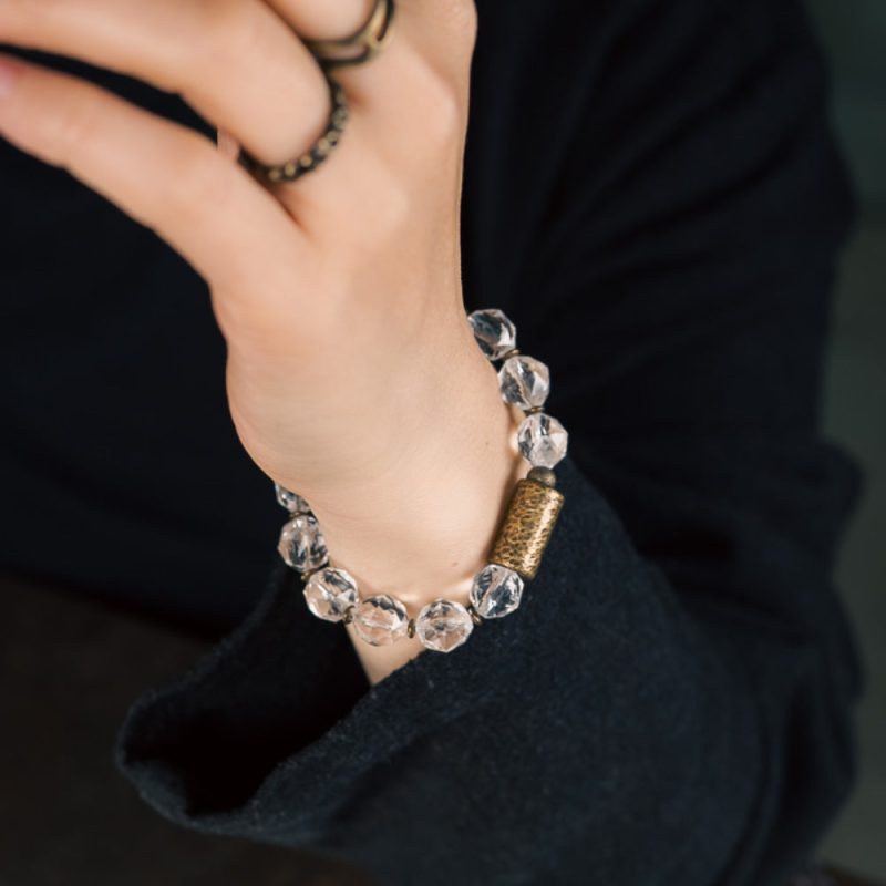 Clear Quartz Energy Bracelet for Balance and Purification - Image 2