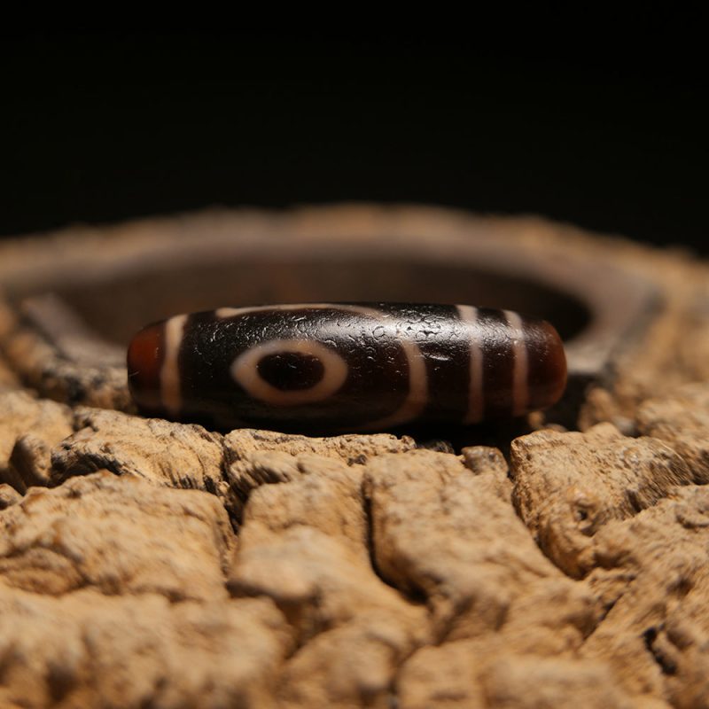 Eternal Focus Four-Eye Dzi Pendant - Image 2