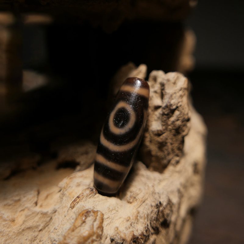 Twin Harmony Pendant with Classic Two-Eye Dzi - Image 3