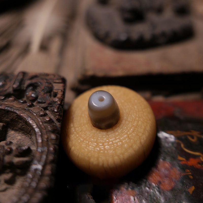 Tranquil Harmony Three-Eyed Dzi Pendant - Image 4