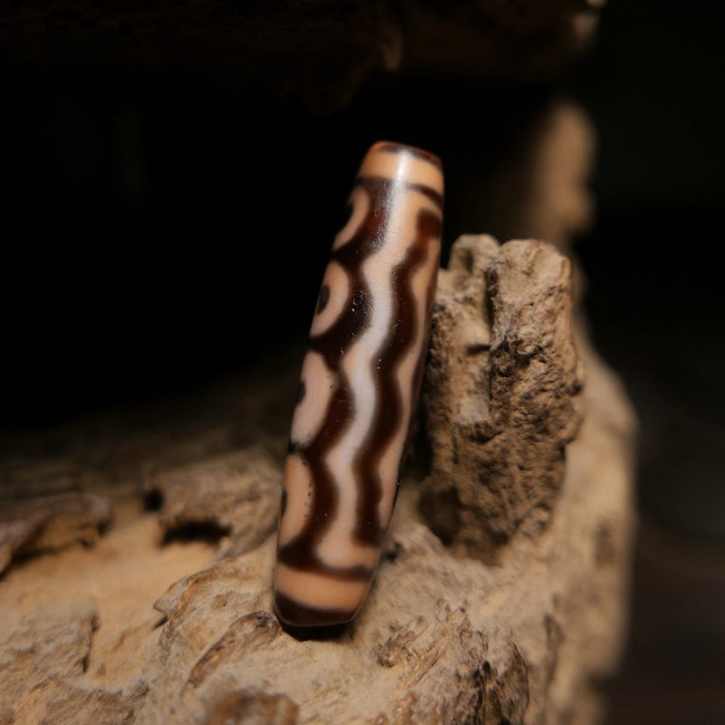 Wealth Magnet Seven-Eye Dzi Pendant - Image 4
