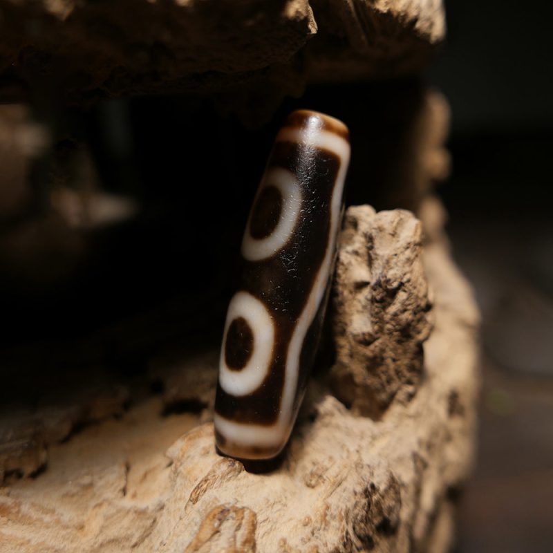 Wealth Harmony Four-Eye Dzi Pendant - Image 5
