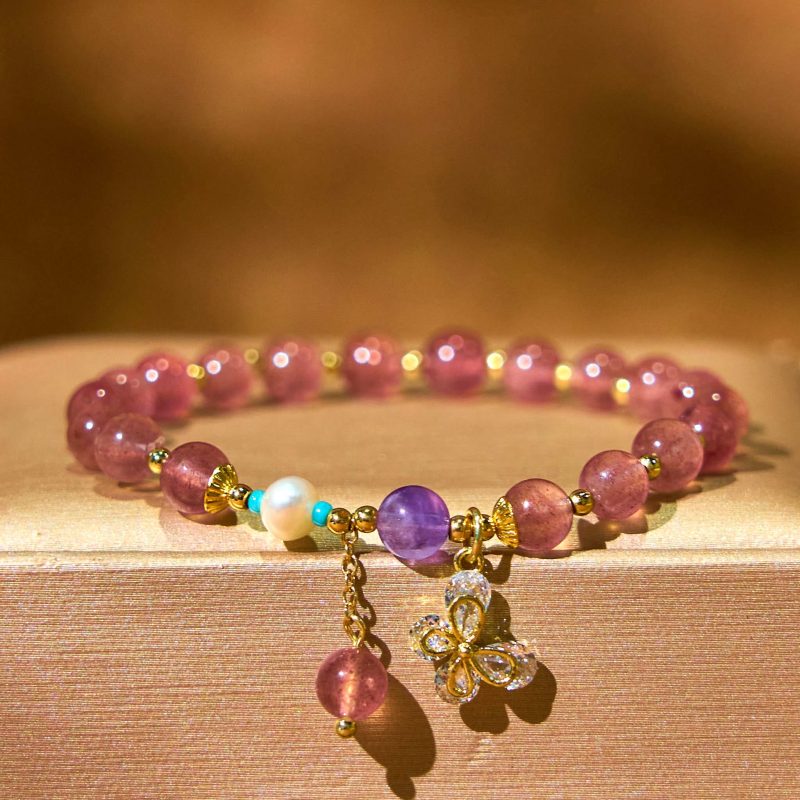 EXQUISITE IN Natural Strawberry Quartz Green Strawberry Quartz Butterfly Charm Love Bracelet