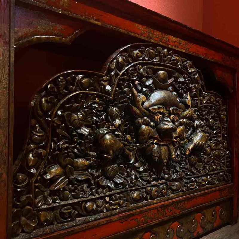 17th Century Painted Kirtimukha Tibetan Cabinet From East Tibet - Image 4