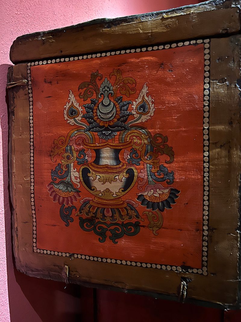 18th Century Colorful Three-Eyed Guardian Buddha Treasure Chest Tibetan Storage Box Furniture From Central Tibet - Image 4