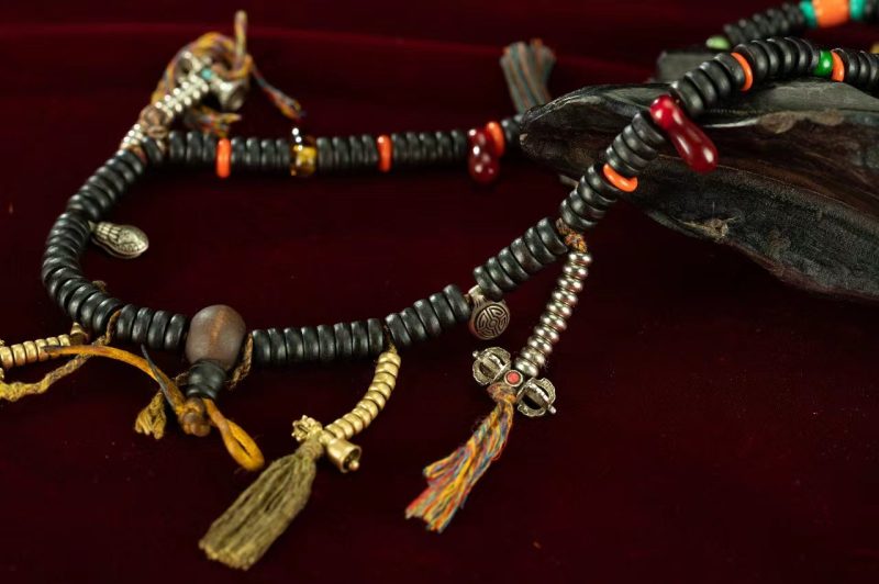 19th Century 108 Tibetan Antique Accessories Rosary Beads Old Red Sandalwood Bhaisajyaguru Beads - Image 18