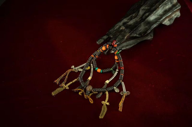 19th Century 108 Tibetan Antique Accessories Rosary Beads Old Red Sandalwood Bhaisajyaguru Beads - Image 12