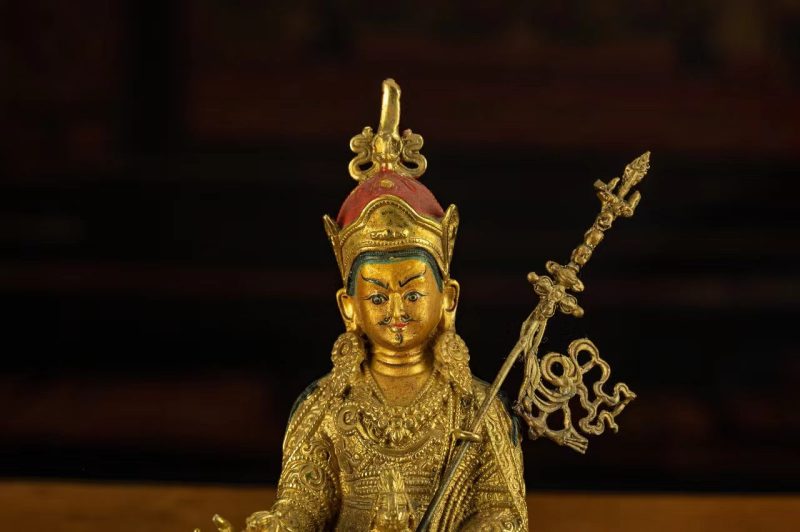 19th Century Padmasambhava Tibetan Antique Buddha Statue Fully Engraved Gilt From Dorje Drak Monastery - Image 7