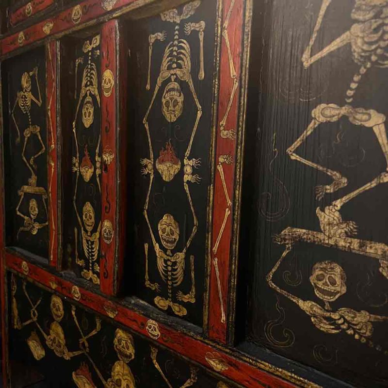 19th Century Painted Shmashana Tibetan Main Dharma Cabinet From East Tibet - Image 7