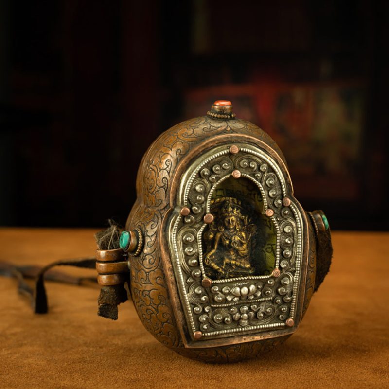 Rare Qing Dynasty Tibetan Silver Green Tara Ghau Box with Sacred Relic - Image 4