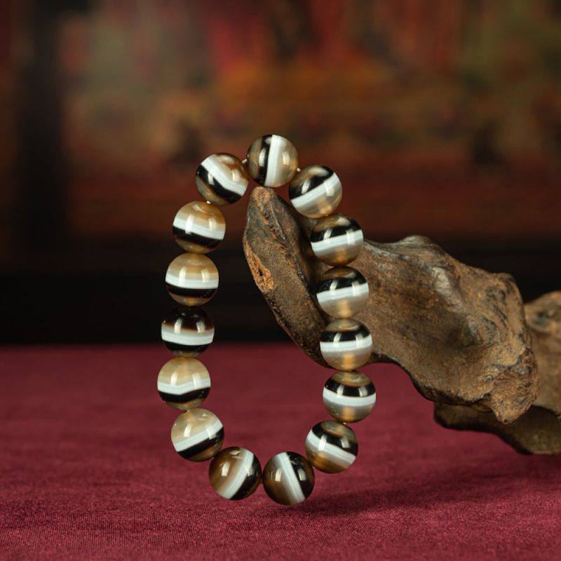 Extremely Rare Three-Color YBhaisajyaguuru Dzi Bead Bracelet with Top Quality - Image 4