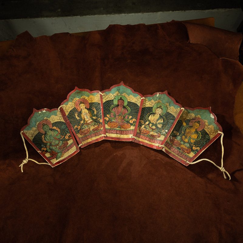 Qing Dynasty  Five Buddha Crowns Tibetan Dharma Instruments Yak Shoulder Blade Mine Color Hand Painting  Naqu Xiaodeng Temple - Image 3