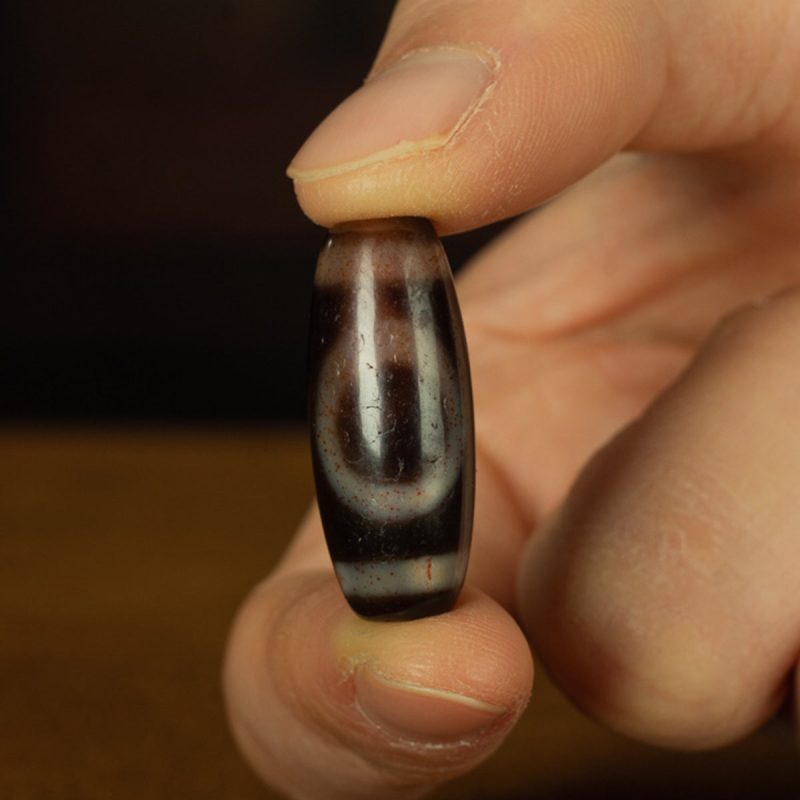 One-Eye Old Dzi beads from Mount Xumi Thousand-year-old Dzi beads from Tibet Large grains of cinnabar - Image 9