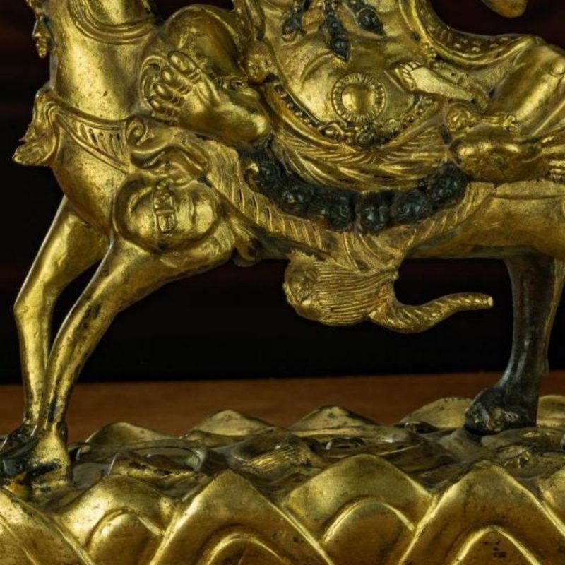 Qing Dynasty Statue of Goddess of Auspiciousness Antique Tibetan Buddhist Statue Pure Gold Tibet - Image 9