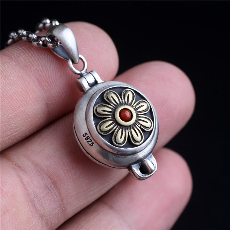 Blossom Guardian Gawu Pendant - Image 3