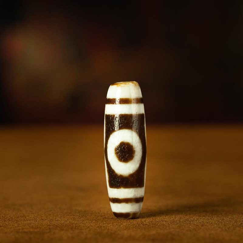 Triple-Eye Dzi Pendant – Prosperity and Energy Talisman - Image 5