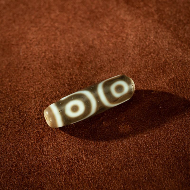 Pure Three-Eye Dzi Pendant – Ancient Wealth Guardian - Image 3