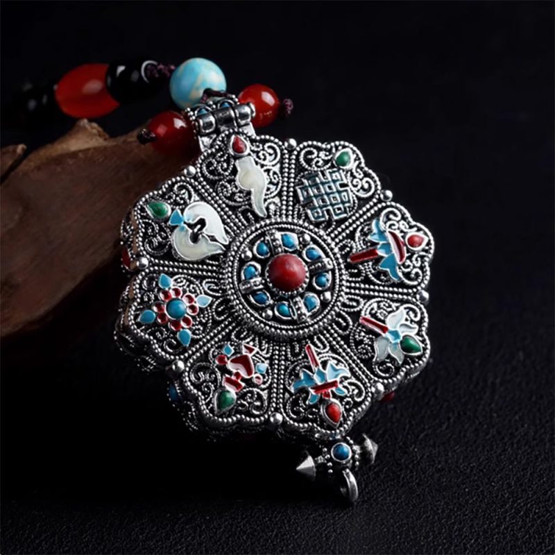 EXQUISITE IN Radiant Mandala Pendant