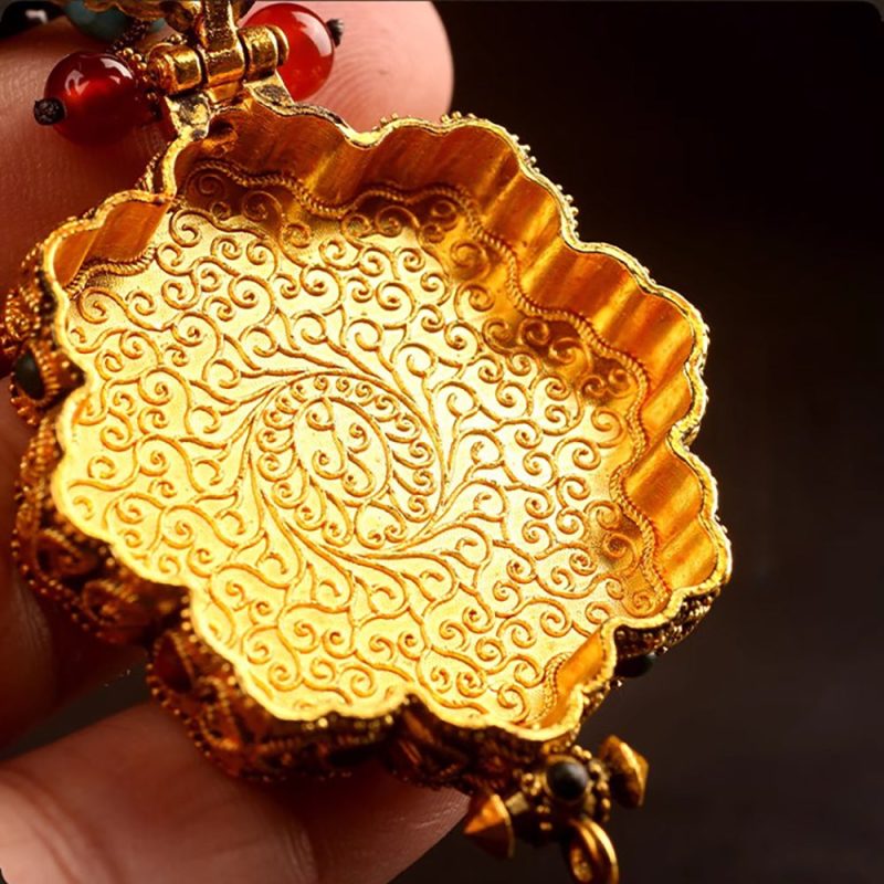 EXQUISITE IN Radiant Mandala Pendant - Image 3