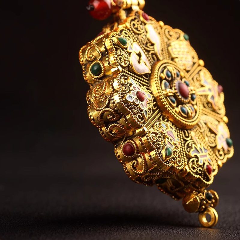 EXQUISITE IN Radiant Mandala Pendant - Image 4