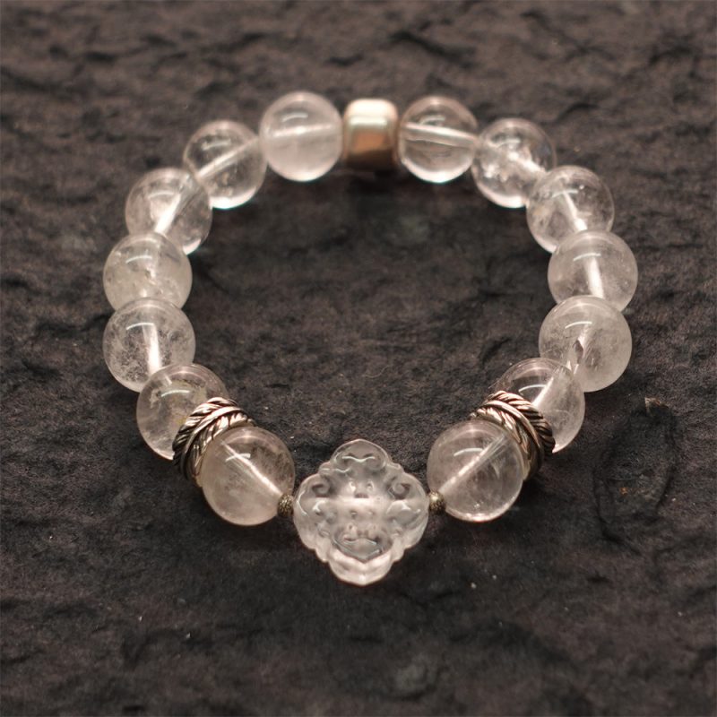 Pure Tranquility Tibetan White Quartz & Silver Wishful Cloud Bracelet - Image 2