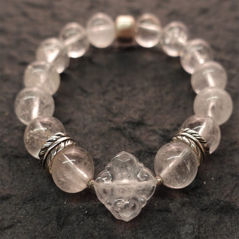 Pure Tranquility Tibetan White Quartz & Silver Wishful Cloud Bracelet - Image 3