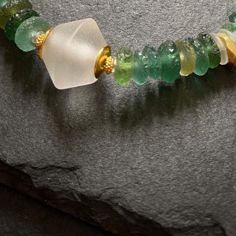 Grace of Blessings Colored Glaze Bracelet - Image 3