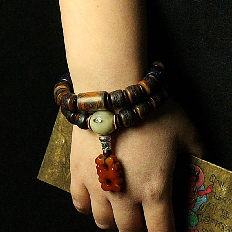 Guardian Agate and Yak Bone Protection Bracelet - Image 4