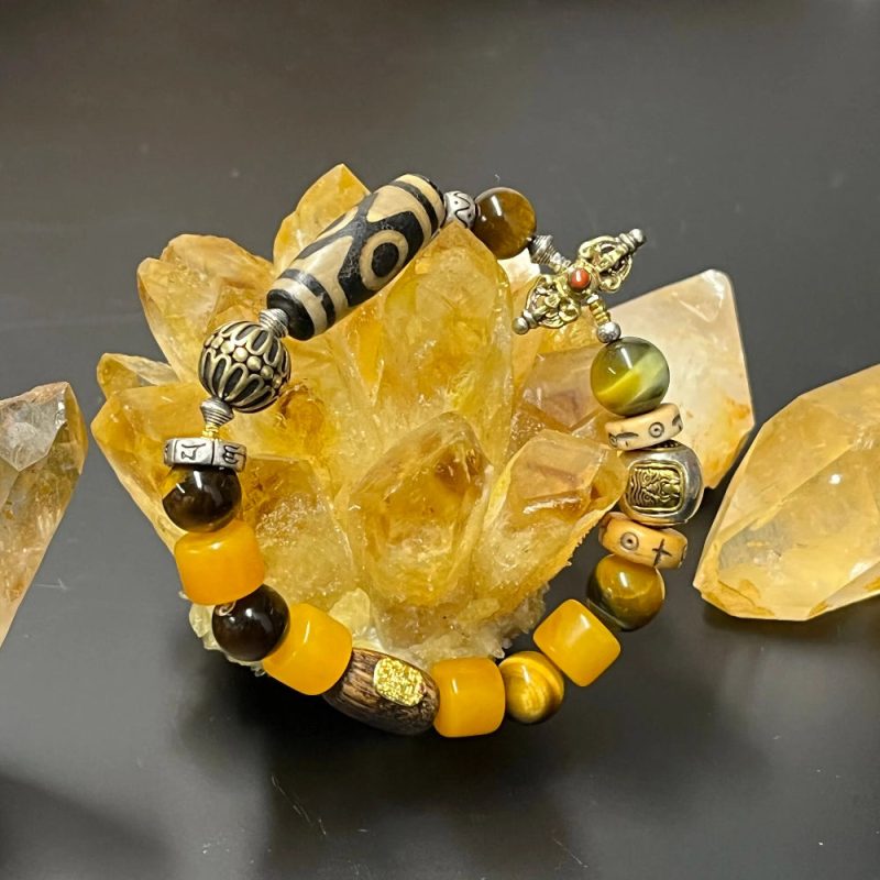 Three-Eye Dzi Wealth Protection Bracelet - Image 2