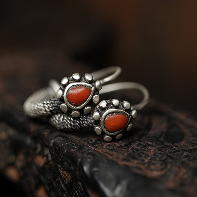 Sacred Guardian Agate Silver Hoop Earrings - Image 5