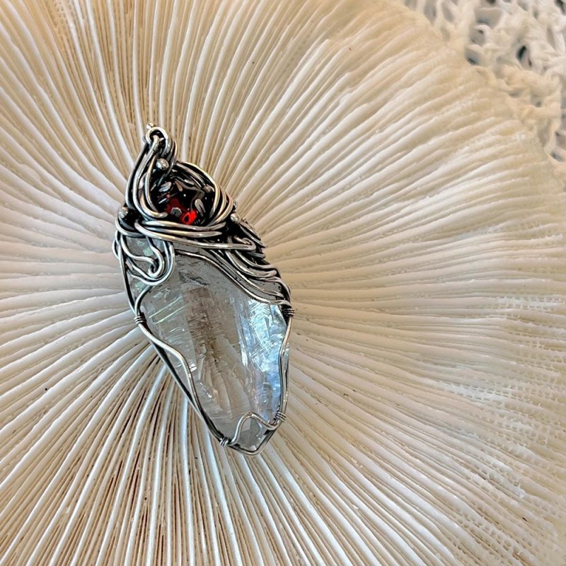 Harmony's Glow Clear Quartz Silver Pendant Garnet - Image 4