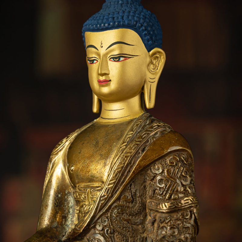 Antique Bronze Shakyamuni Buddha Statue - Timeless Serenity - Image 3