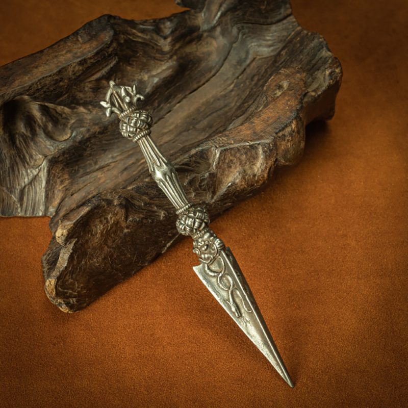 Antique Vajra Ritual Dagger – Old Cold Iron, Sacred Sakya Relic - Image 2