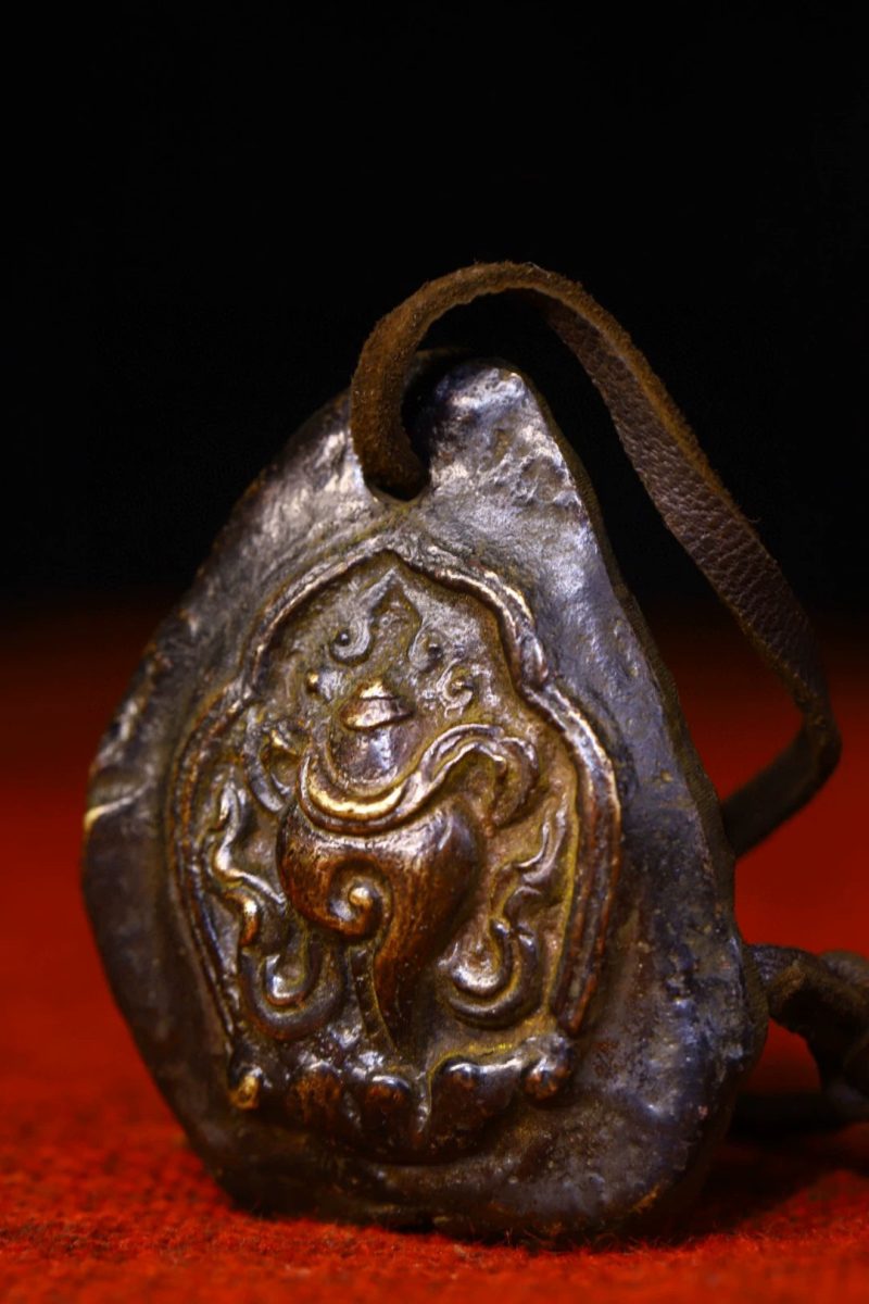 Vajravārāhī WEALTH Thokcha Pendent for Eliminating Poverty - Image 3