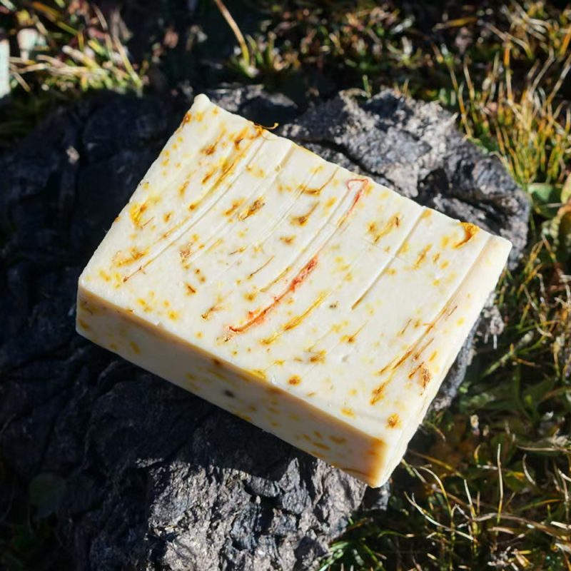 Revitalizing Face Soap Saffron Yak Milk Natural Handmade - Image 2